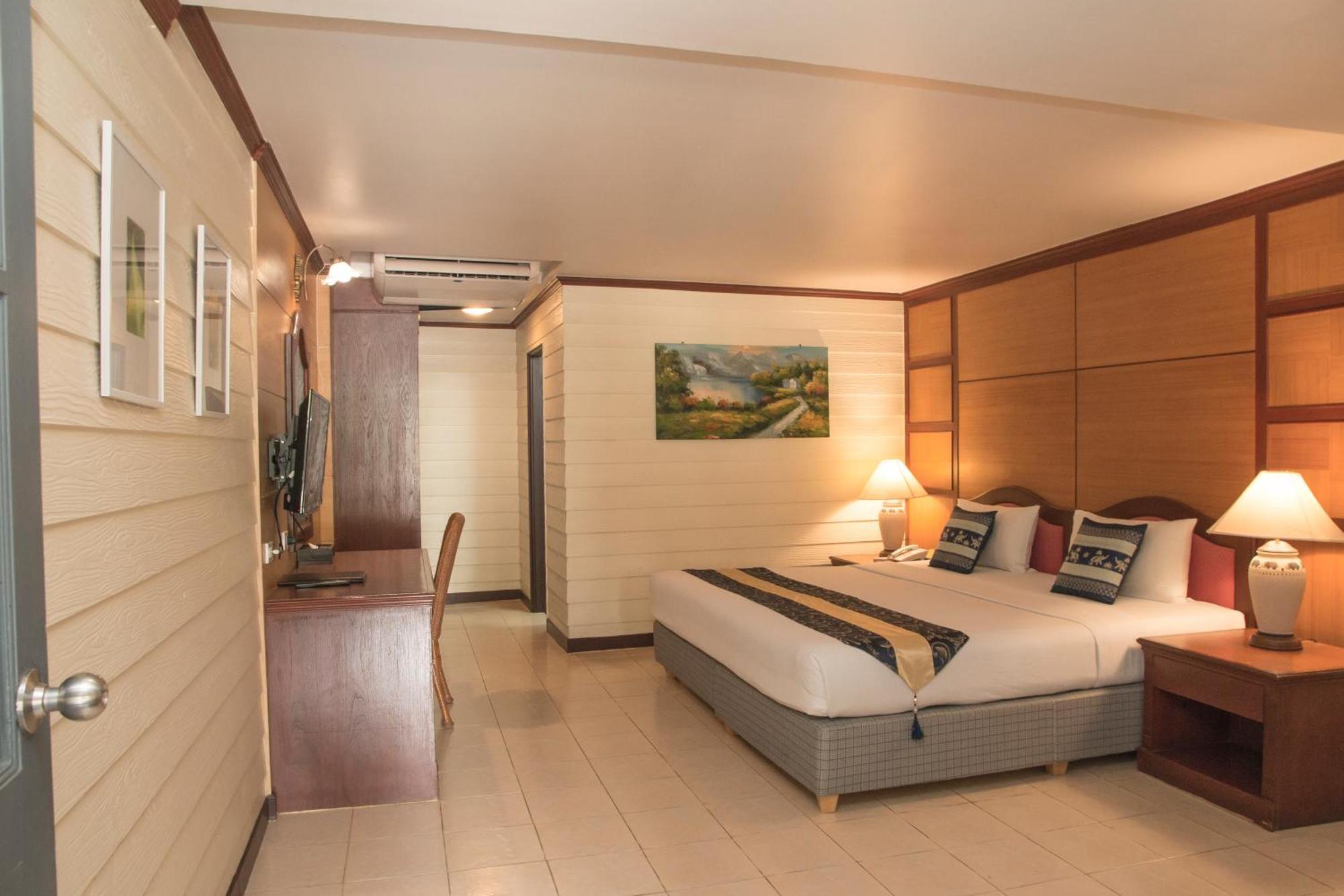 Capital O 75395 Sabai Lodge - SHA Extra Plus Pattaya Exterior foto
