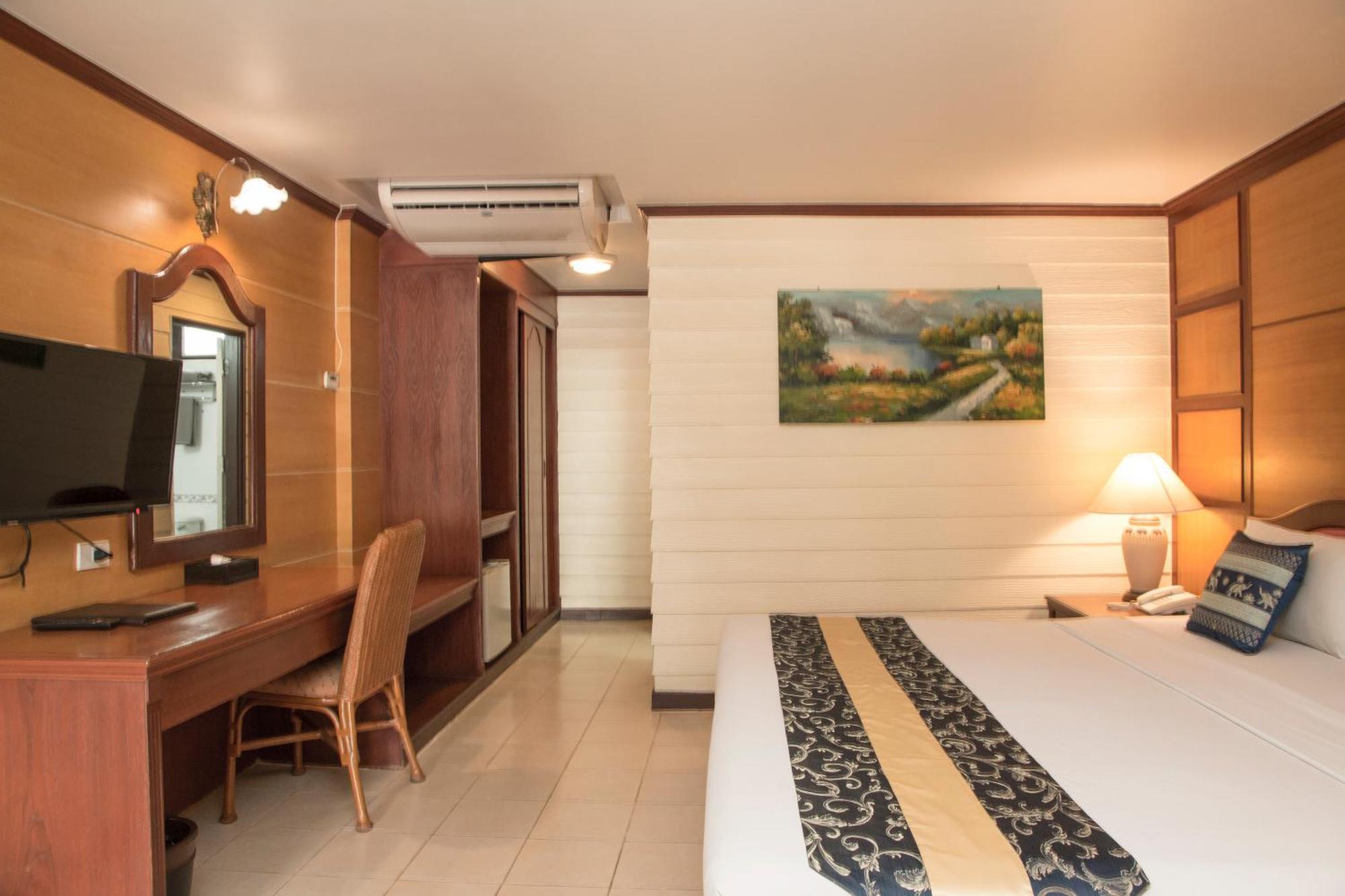 Capital O 75395 Sabai Lodge - SHA Extra Plus Pattaya Exterior foto