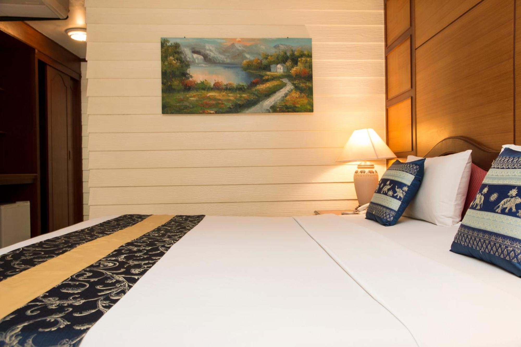 Capital O 75395 Sabai Lodge - SHA Extra Plus Pattaya Exterior foto
