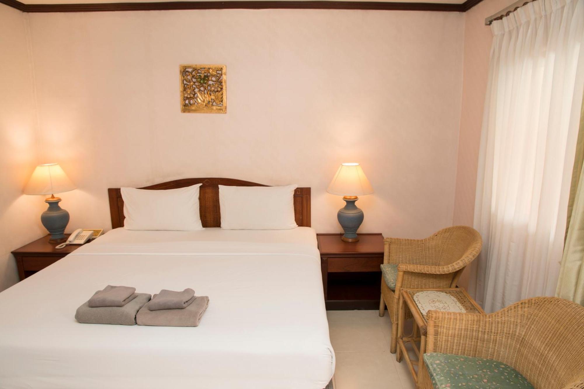 Capital O 75395 Sabai Lodge - SHA Extra Plus Pattaya Exterior foto